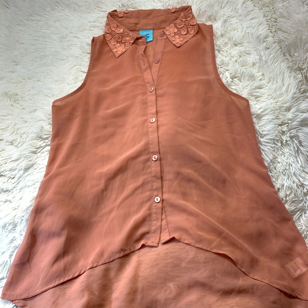 Beautiful polyester tank button up .